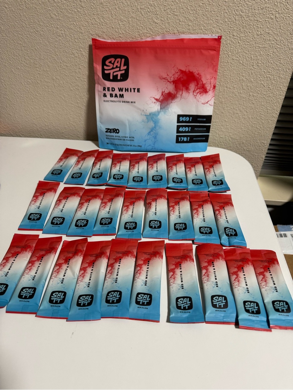 SALT. Red White & BAM Electrolyte Drink Mix Singles - Red & Blue 26 packs